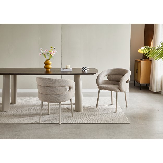 VECCI | valgomojo stalas 9