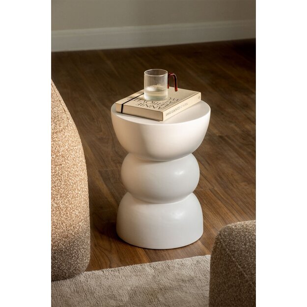 IEVA | šoninis staliukas 5