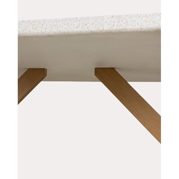 MENERA | valgomojo stalas 3