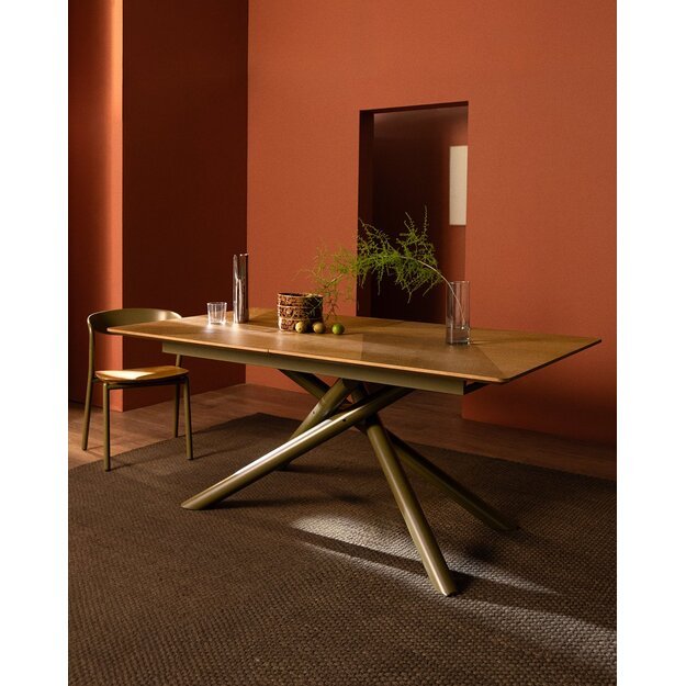 BILLAN | valgomojo stalas 8