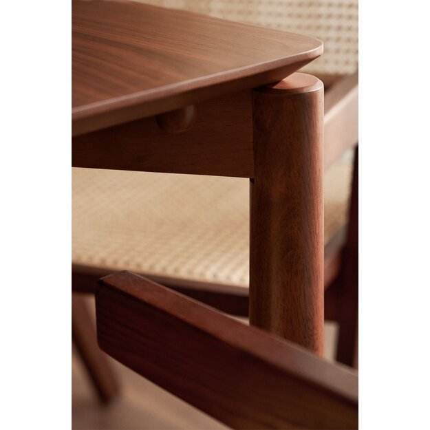 MADEN | valgomojo stalas 7