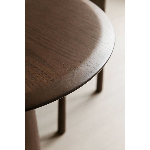 NEVETA | valgomojo stalas 10